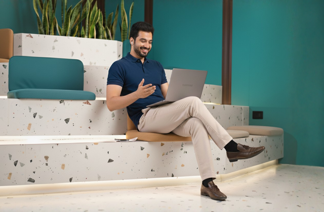 5 Ways a Premium Polo T-Shirt Defines Your Professional Edge